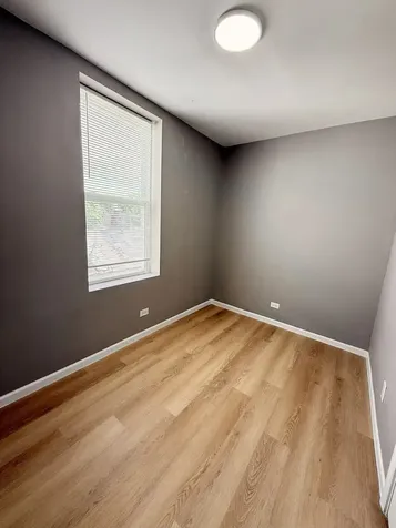 937 West 33rd Place Chicago IL 60608