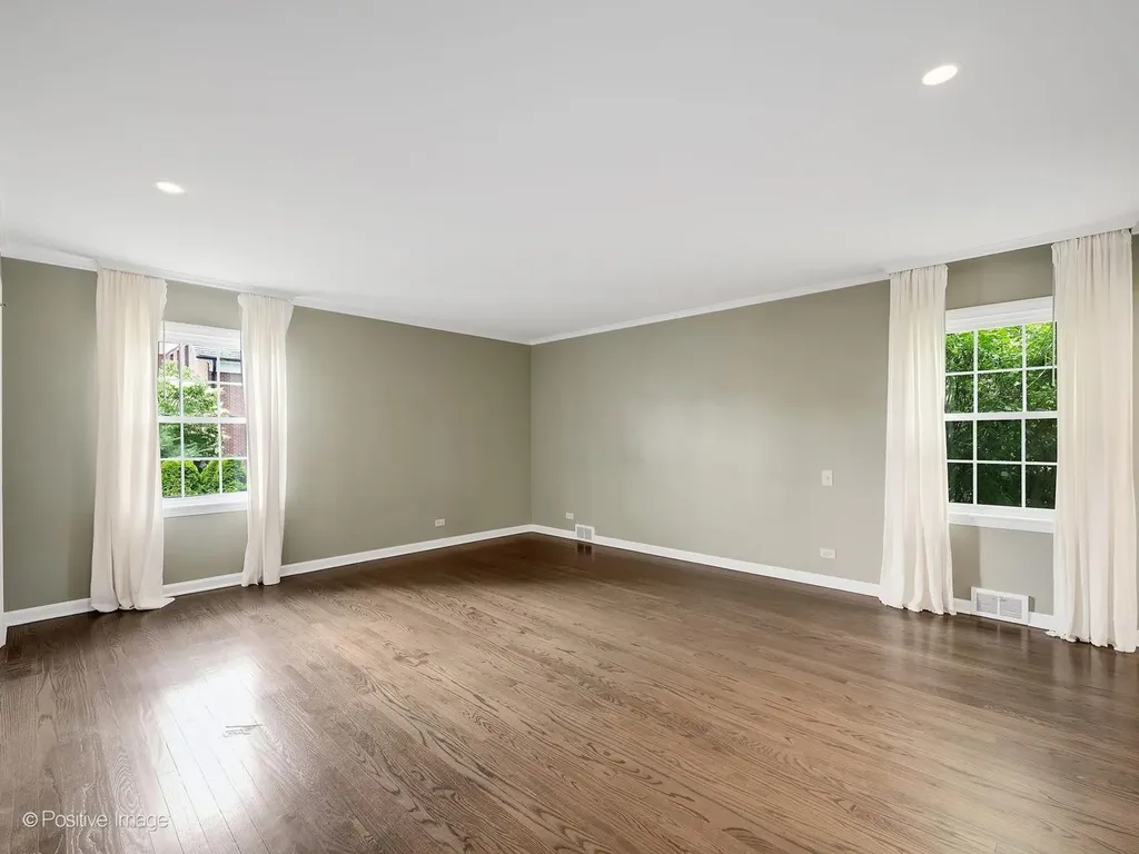 521 Pamela Circle Hinsdale IL 60521