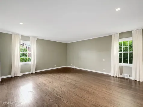 521 Pamela Circle Hinsdale IL 60521