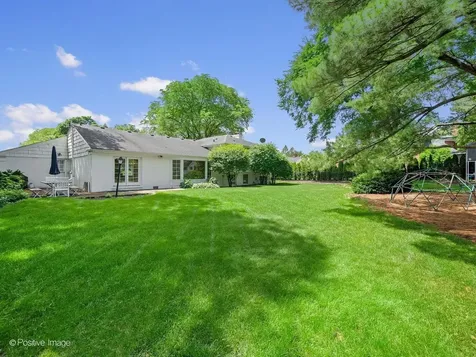 521 Pamela Circle Hinsdale IL 60521