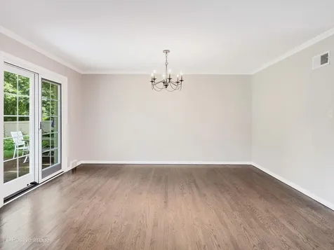 521 Pamela Circle Hinsdale IL 60521