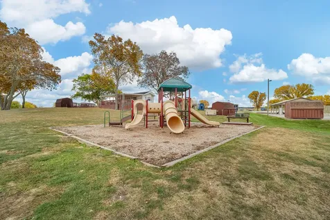 2795 East 28th Lot 661 Road Seneca IL 61360