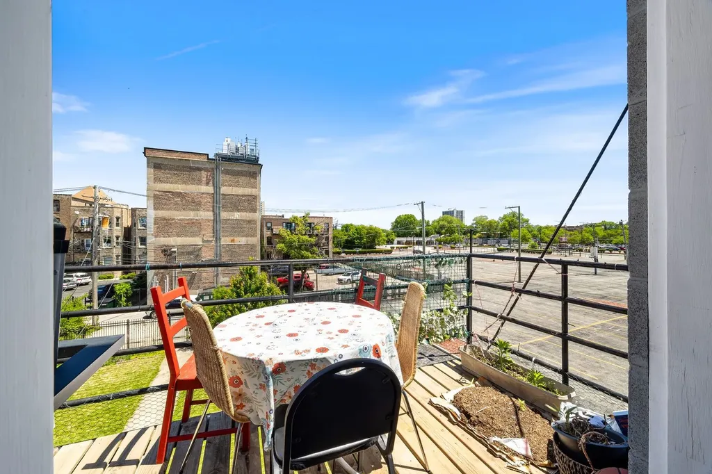 6225 South Kenwood Avenue Chicago IL 60637