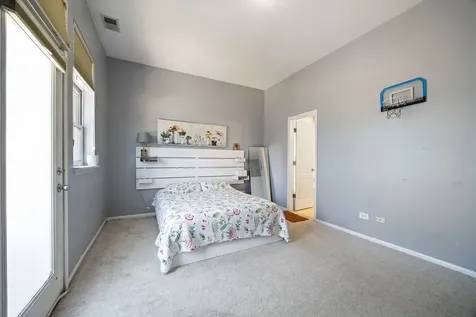 6225 South Kenwood Avenue Chicago IL 60637