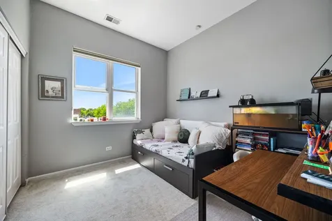 6225 South Kenwood Avenue Chicago IL 60637
