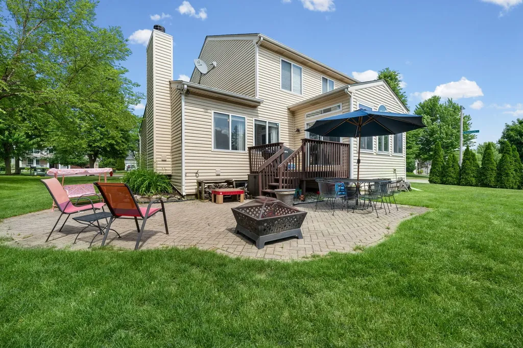 3600 Chadwick Lane Lake In The Hills IL 60156