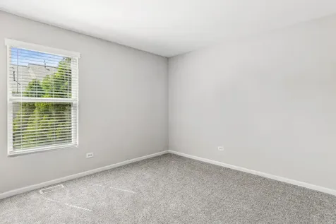 337 Devoe Drive Oswego IL 60543