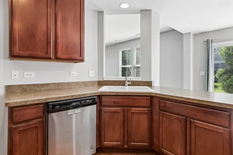 337 Devoe Drive Oswego IL 60543