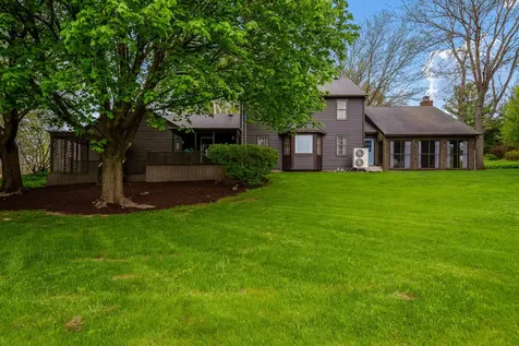 10562 Town Hall Road Belvidere IL 61008