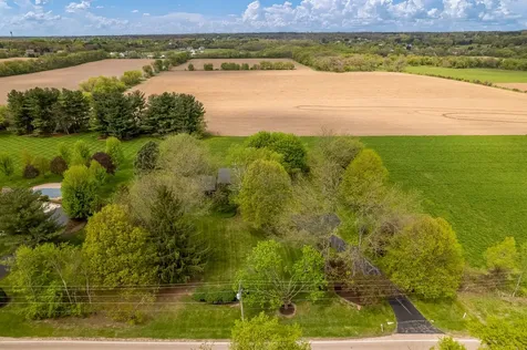 10562 Town Hall Road Belvidere IL 61008