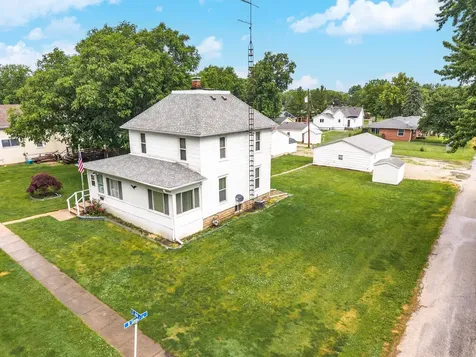 614 East Ash Street Chatsworth IL 60921