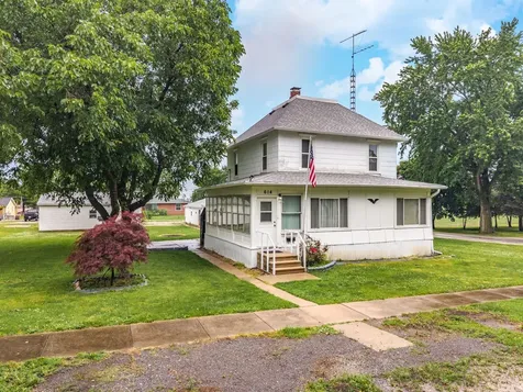 614 East Ash Street Chatsworth IL 60921