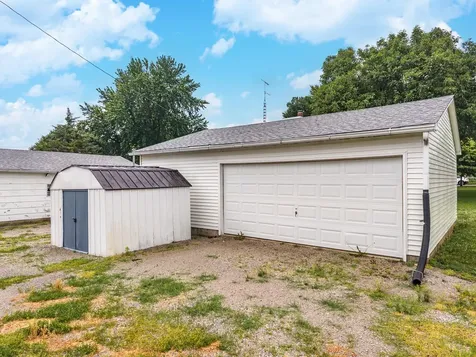 614 East Ash Street Chatsworth IL 60921