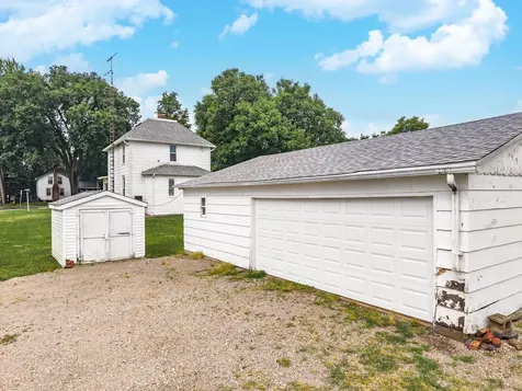 614 East Ash Street Chatsworth IL 60921
