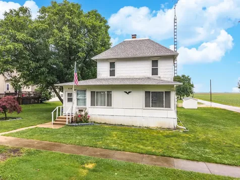 614 East Ash Street Chatsworth IL 60921