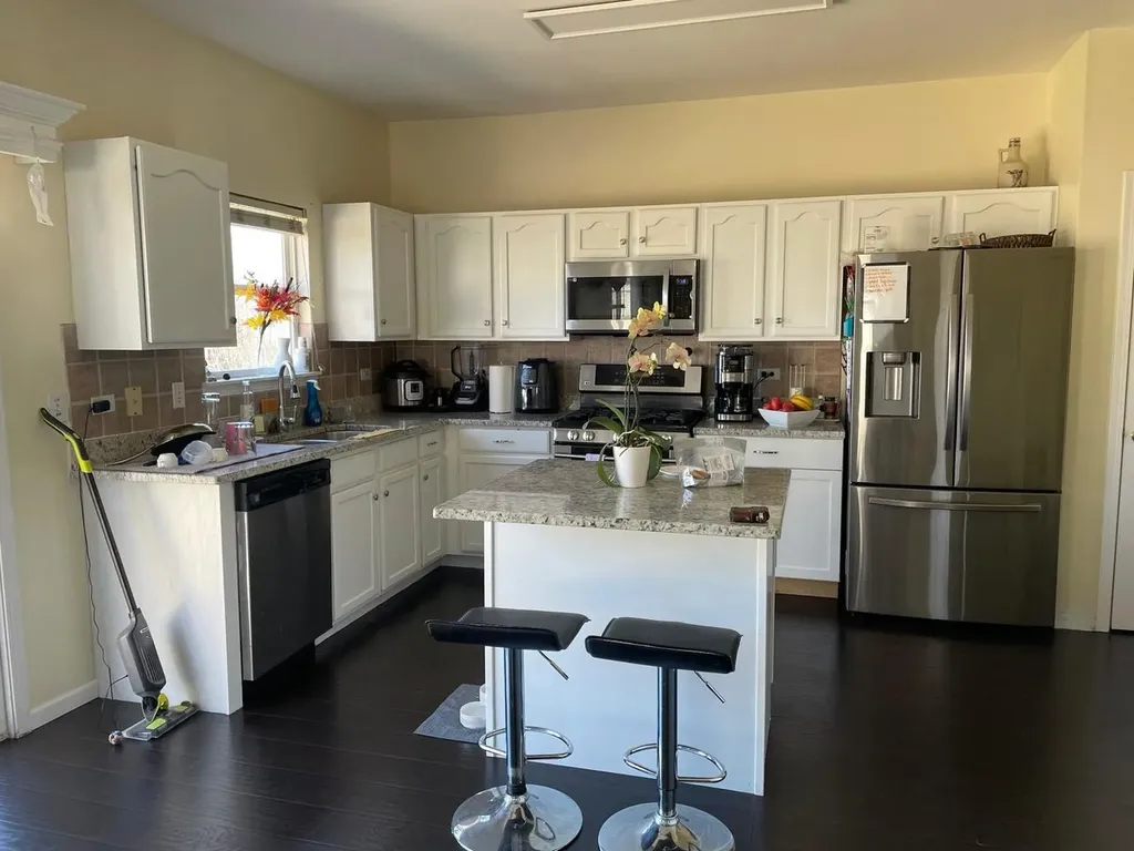 958 Shoreline Drive Aurora IL 60504