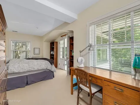 160 North Elmwood Avenue Oak Park IL 60302