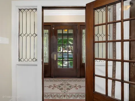 160 North Elmwood Avenue Oak Park IL 60302
