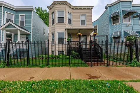 4847 West Potomac Avenue Chicago IL 60651