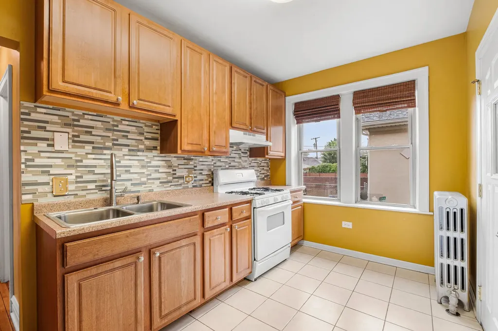 4357 West George Street Chicago IL 60641