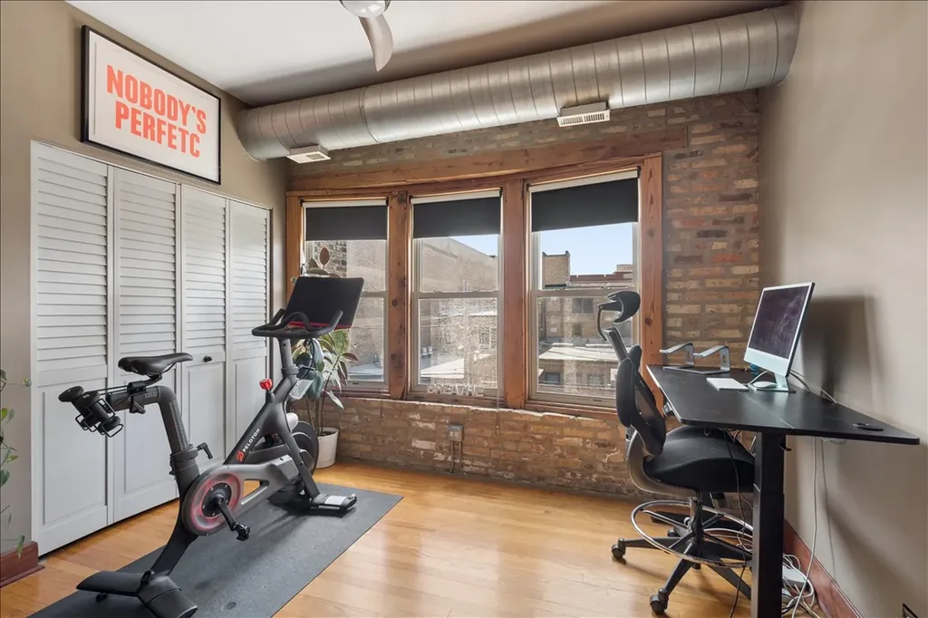 1473 West Foster Avenue Chicago IL 60640