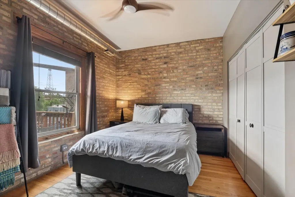 1473 West Foster Avenue Chicago IL 60640