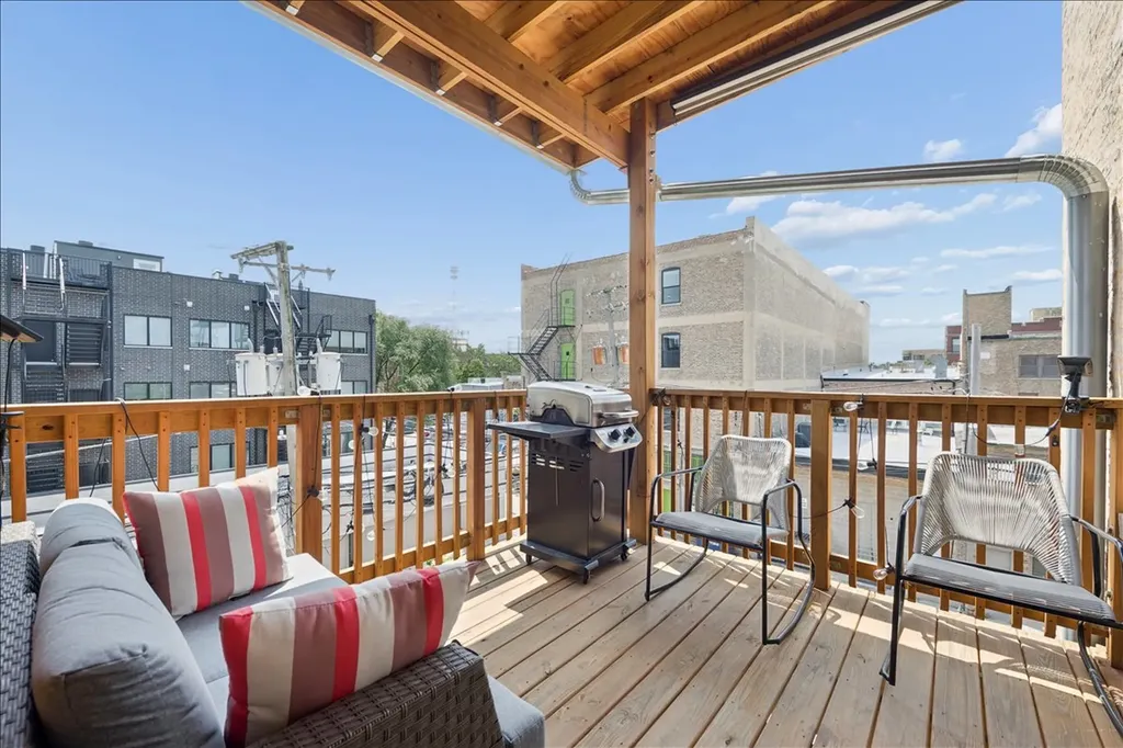 1473 West Foster Avenue Chicago IL 60640