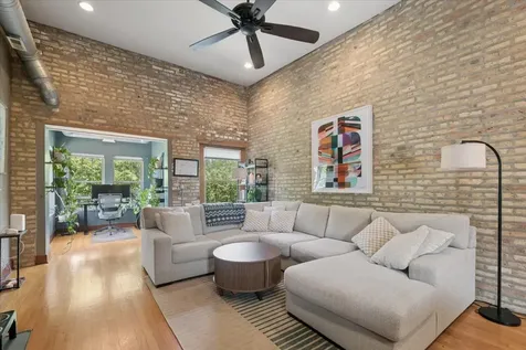 1473 West Foster Avenue Chicago IL 60640