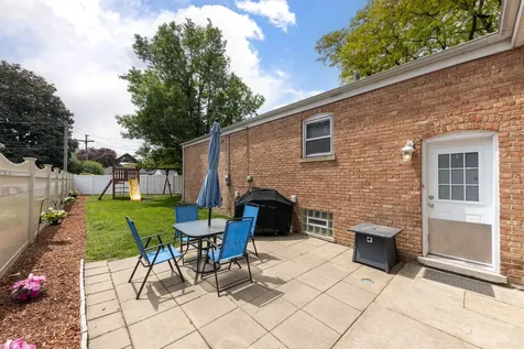 4216 Kathleen Lane Oak Lawn IL 60453