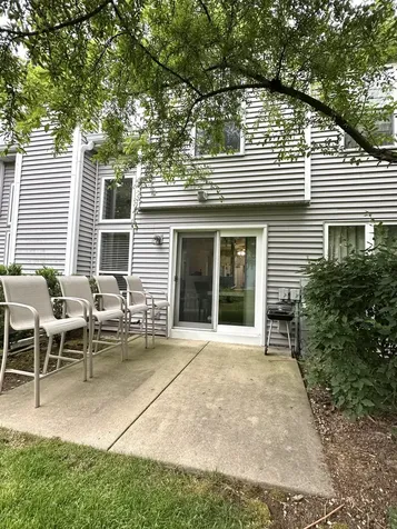 1346 Brunswick Court Elgin IL 60120