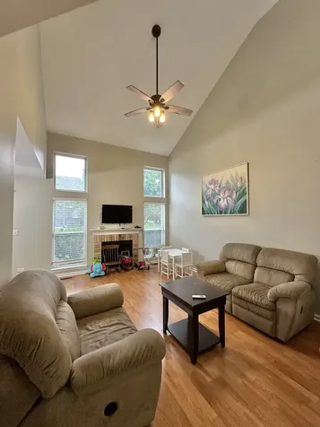 1346 Brunswick Court Elgin IL 60120