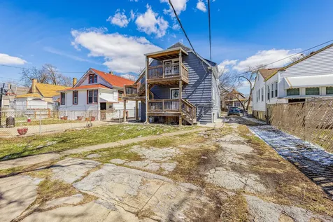 10044 South La Salle Street Chicago IL 60628