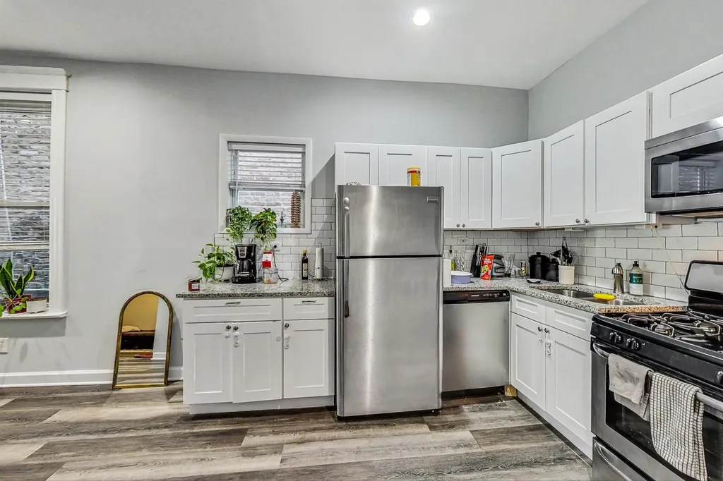 2821 West 25th Street Chicago IL 60623