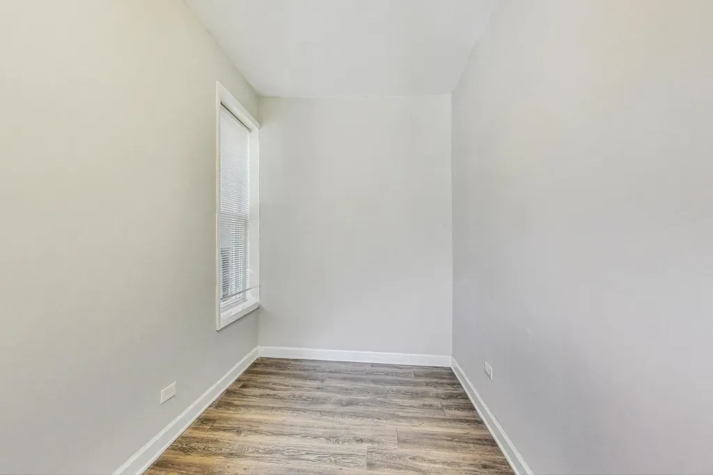 2821 West 25th Street Chicago IL 60623