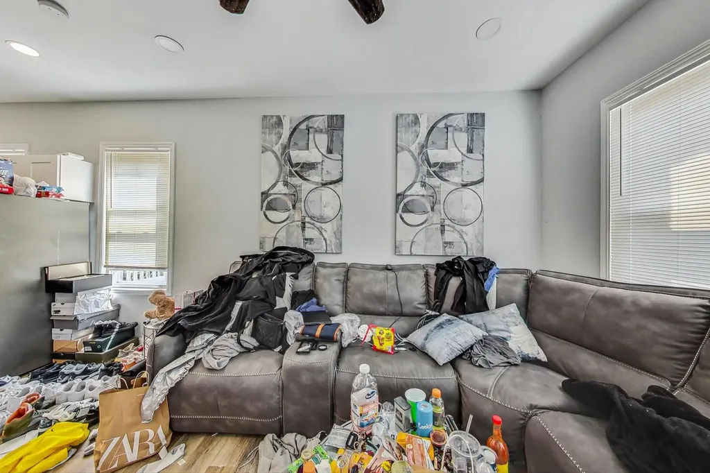 2821 West 25th Street Chicago IL 60623