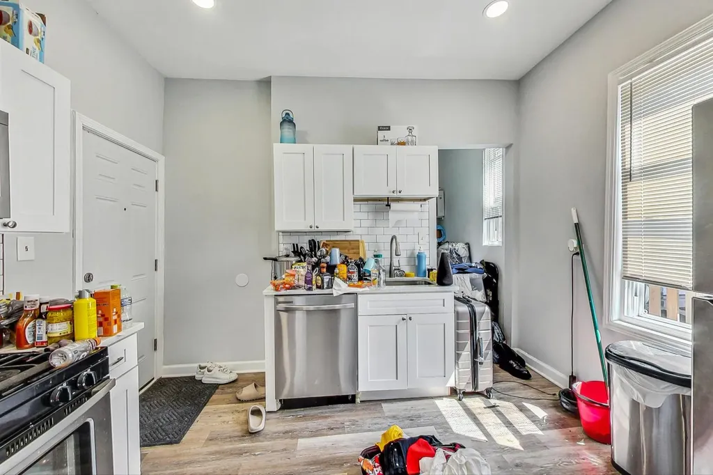 2821 West 25th Street Chicago IL 60623