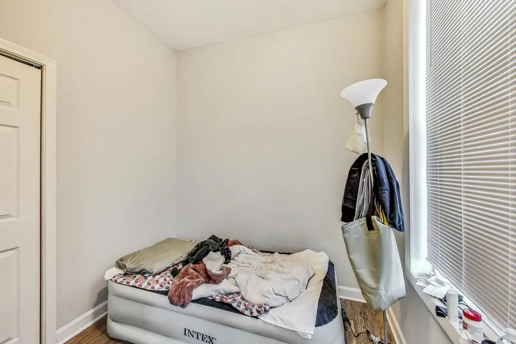 2821 West 25th Street Chicago IL 60623