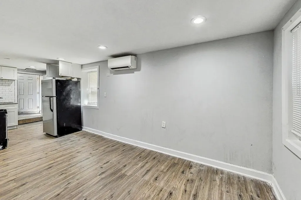 2821 West 25th Street Chicago IL 60623