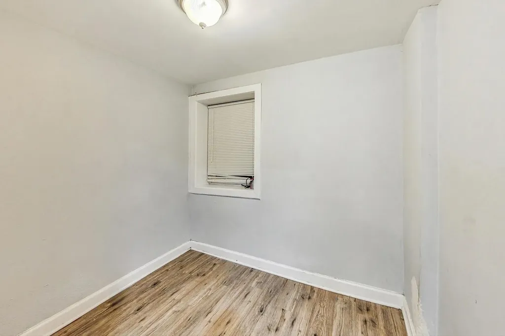 2821 West 25th Street Chicago IL 60623