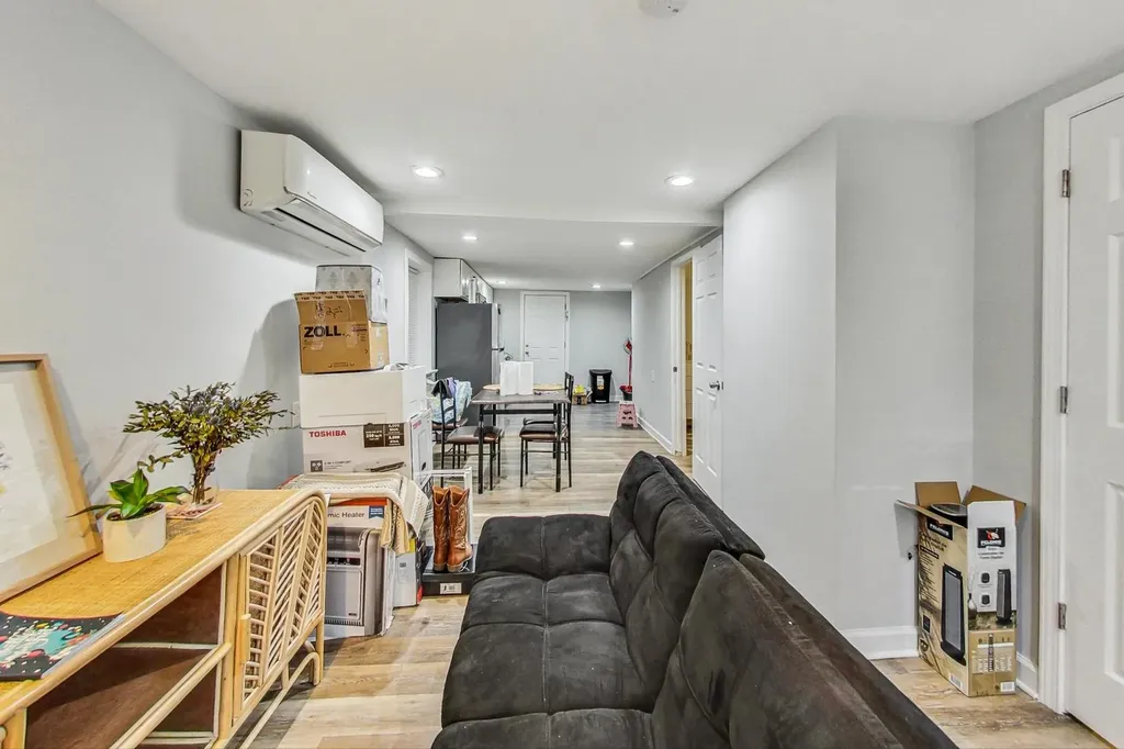 2821 West 25th Street Chicago IL 60623