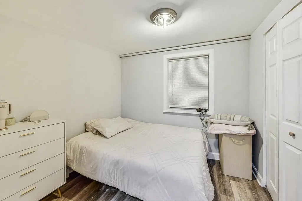 2821 West 25th Street Chicago IL 60623