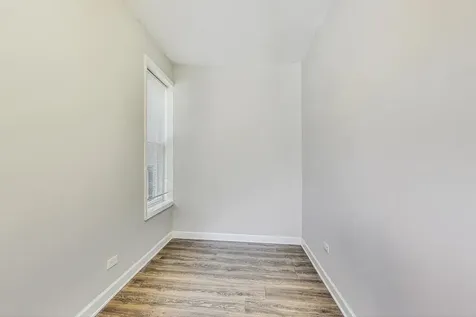 2821 West 25th Street Chicago IL 60623