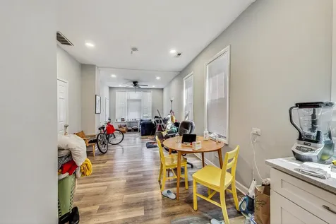 2821 West 25th Street Chicago IL 60623