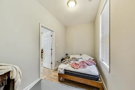 2821 West 25th Street Chicago IL 60623