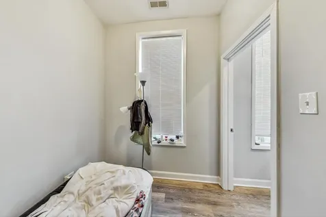 2821 West 25th Street Chicago IL 60623