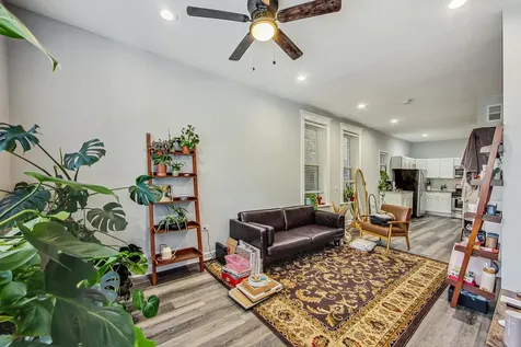 2821 West 25th Street Chicago IL 60623