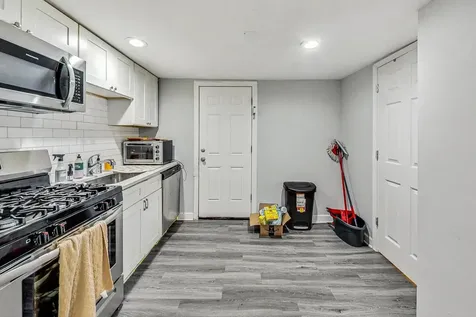 2821 West 25th Street Chicago IL 60623