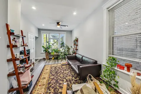 2821 West 25th Street Chicago IL 60623