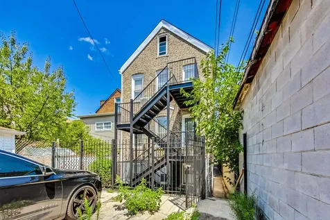 2821 West 25th Street Chicago IL 60623