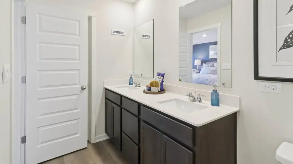 1679 Baler Avenue Aurora IL 60503